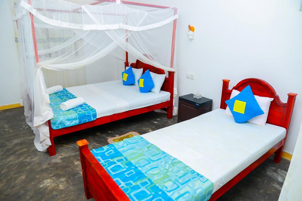Autumn Moon Beach Cabanas Tangalle Buitenkant foto