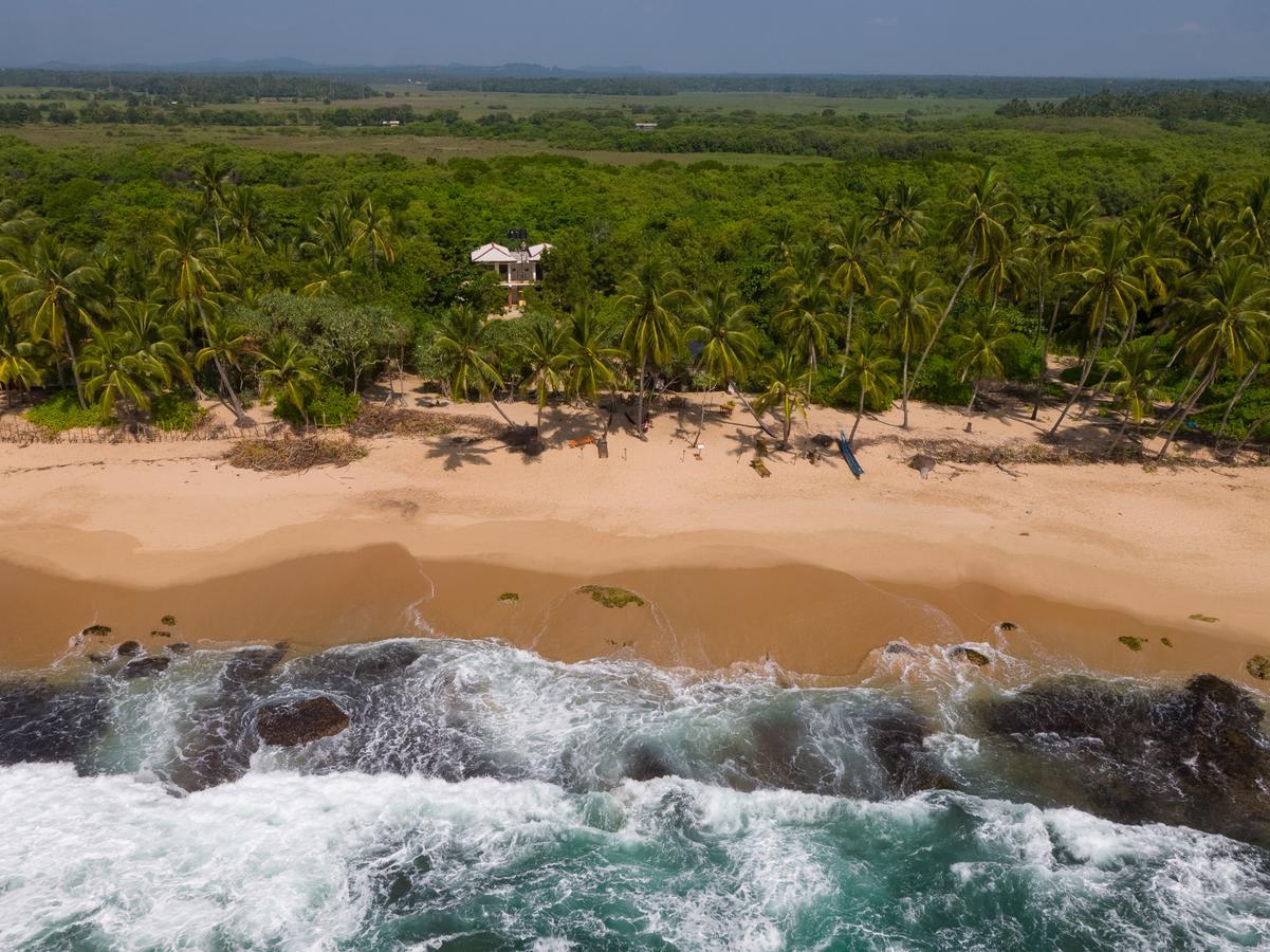 Autumn Moon Beach Cabanas Tangalle Buitenkant foto
